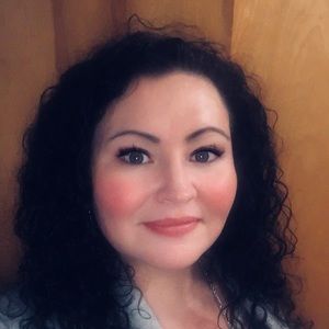 Meet your Posher, Alisa